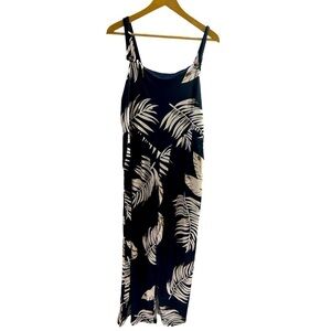 NWOT Jumpsuit black Hawaiian leaf Print Sleeveless Wide-Leg Romper 2 pocket